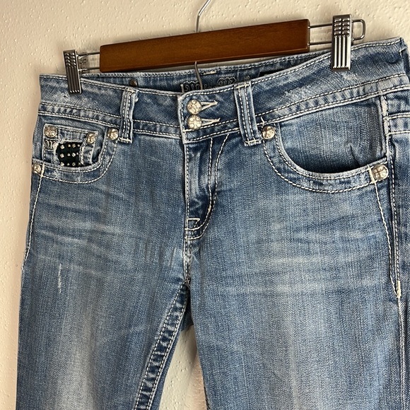 Miss Me jeans size 30 rhinestones distressed medium wash - Picture 3 of 11